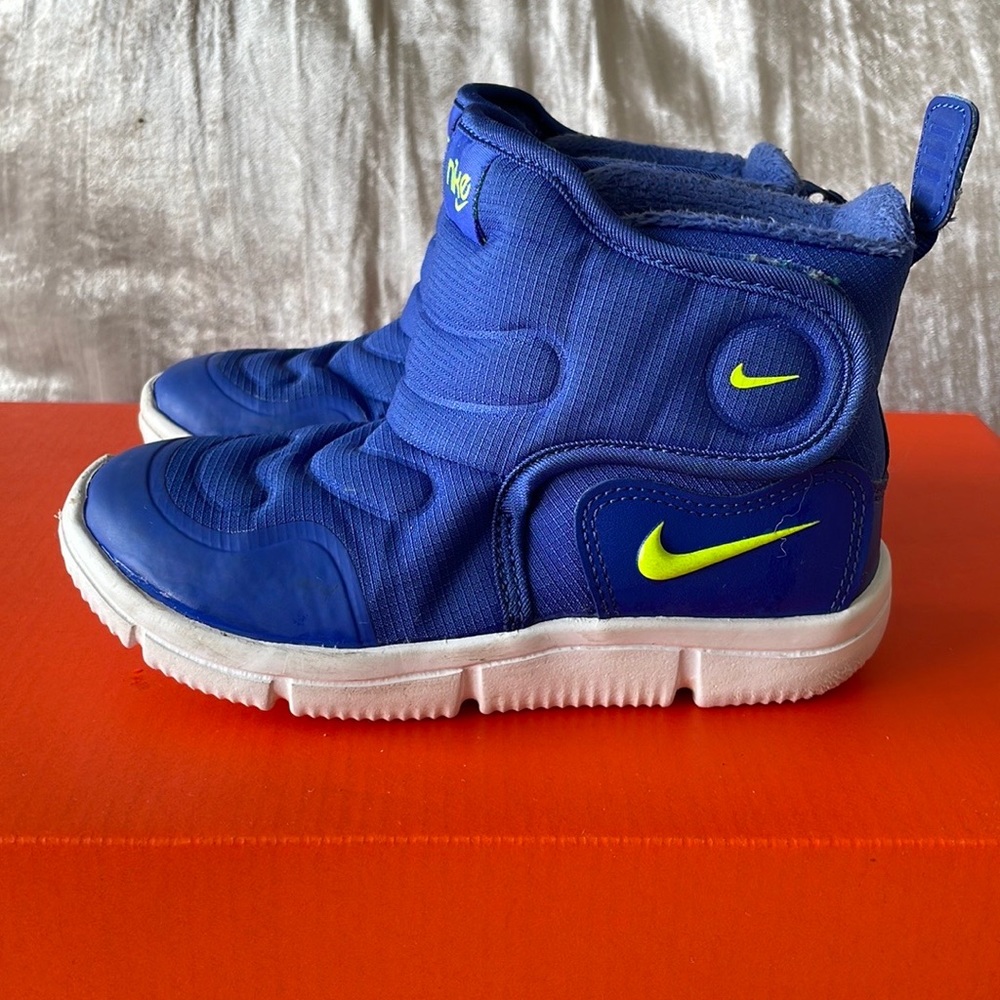 Nike Novice Sneaker Boot